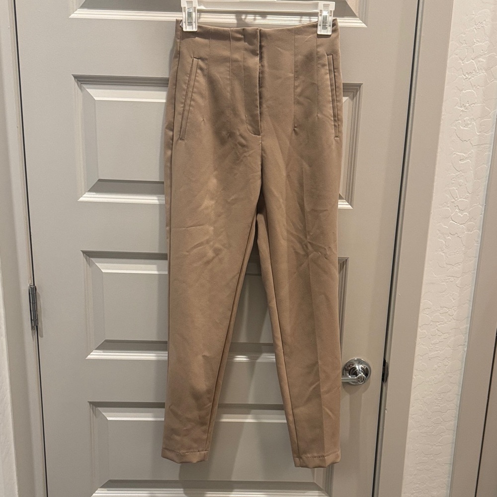 Zara Women’s Khaki Chinos